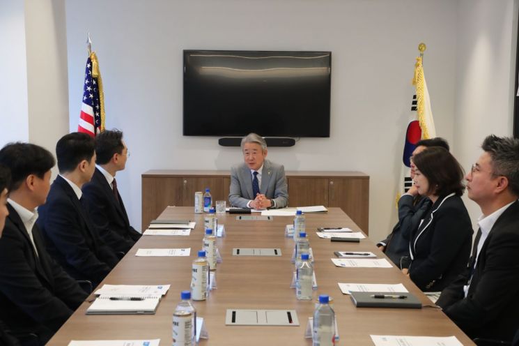 강호동 농협중앙회장, 뉴욕서 농협금융 해외점포 점검