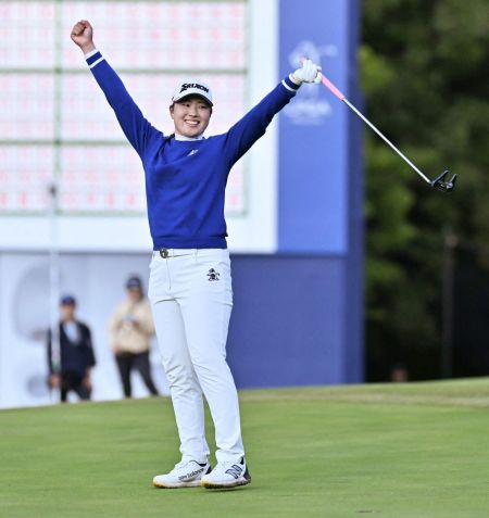루키 다케다 리오는 작년 일본에서 열린 LPGA 투어 토토 재팬 클래식에서 비회원 신분으로 우승한 뒤 올해 미국으로 진출에 또 정상에 올랐다. AFP연합뉴스