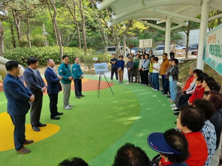 마산회원구 회원 일출 어린이공원 리모델링 사업 완료.