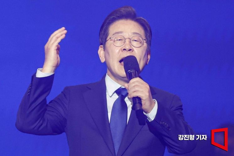 [포토] 이재명 후보, '추락한 주권 회복하겠다'