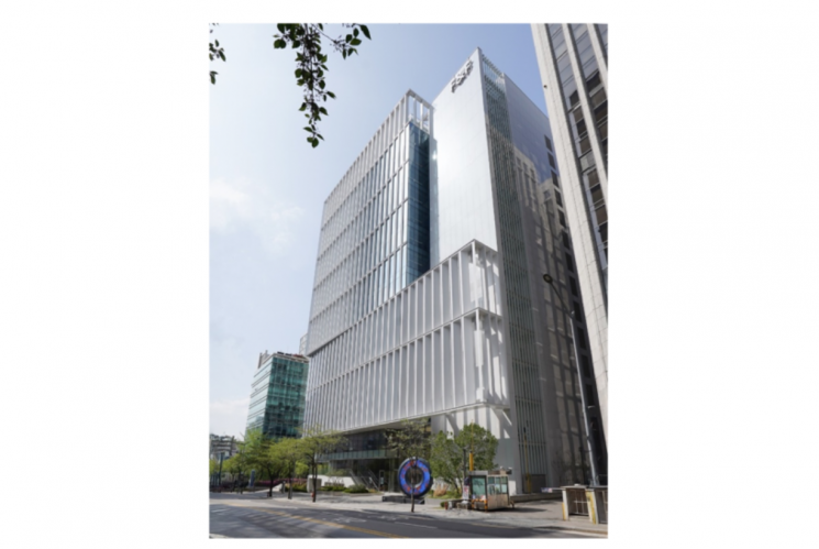 F&amp;F, 강남 시대 개막…김창수 회장 &quot;新사옥서 불투명한 미래 대처&quot;