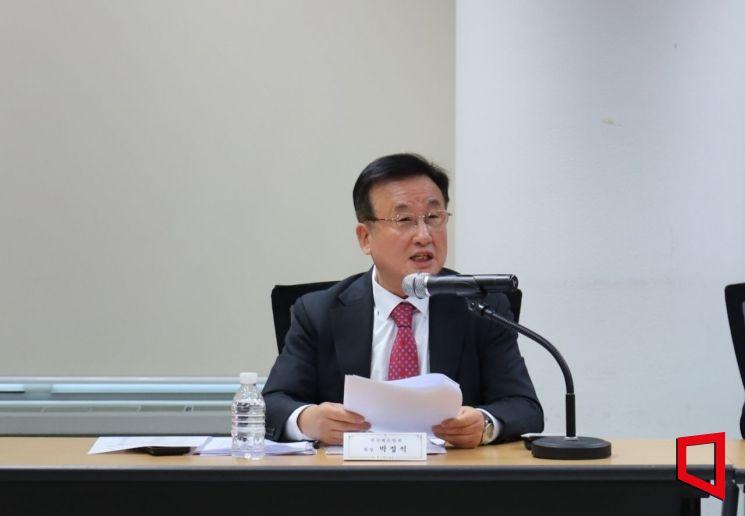 박정석 한국해운협회 회장은 28일 서울시 영등포구 해운빌딩에서 열린 기자간담회에서 발언을 하고 있다. 해양기자협회