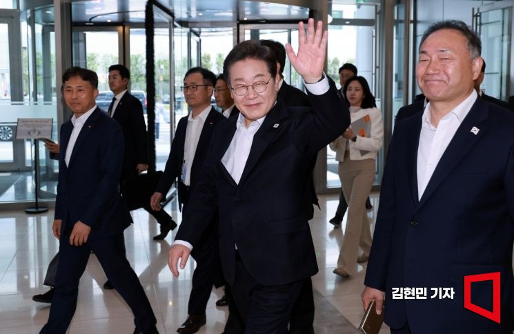 [포토] 이재명 후보, SK하이닉스 이천캠퍼스 방문