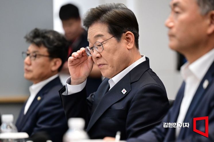 이재명 파기환송심 15일 첫 공판…불출석 땐 2차 기일 지정