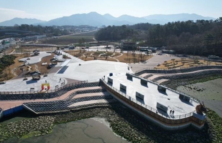사천시 선진거북선공원 전경.