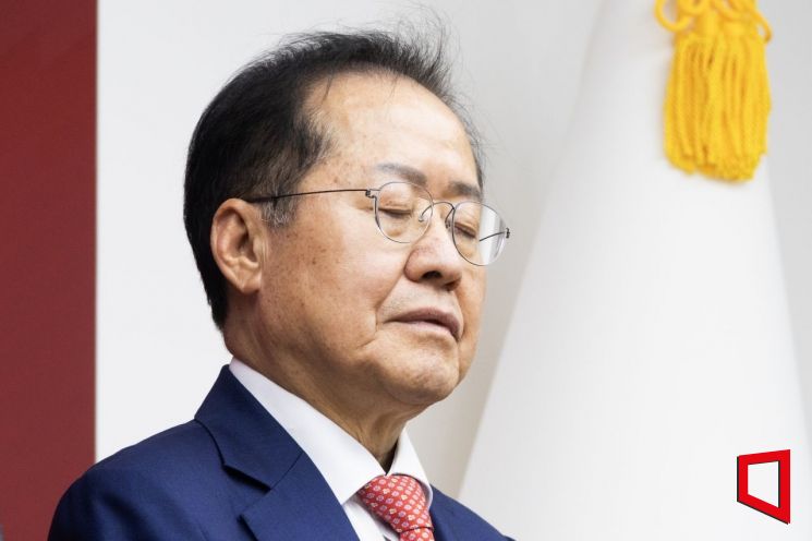 29일 사전투표가 시작되는 가운데 홍준표 전 대구시장은 단일화에 실패한 국민의힘을 향해 "내 탓 하지 마라. 이준석 탓도 하지 마라"라고 비판했다. 국회사진기자단