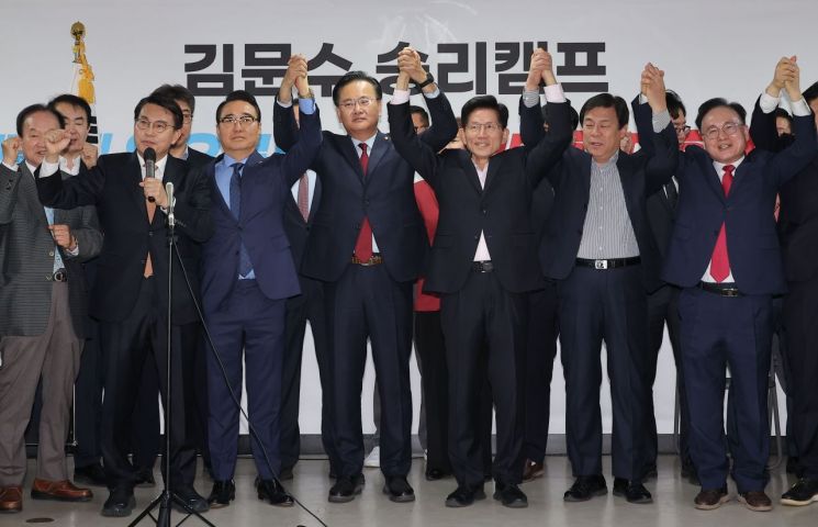 홍준표 캠프 핵심 인사들 김문수 지지…"유일한 승리 방정식"