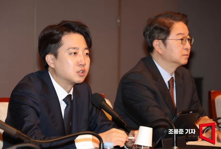 이준석 개혁신당 대통령 후보가 30일 서울 중구 한국프레스센터에서 열린 관훈토론회에 참석, 발언하고 있다. 2025.4.30 조용준 기자