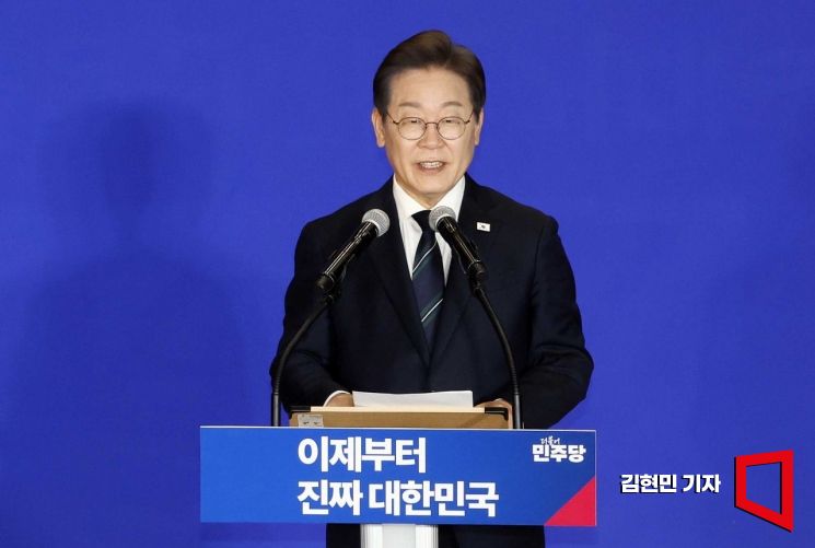 [포토] 이재명 "선대위 활동 다 중요하지만…가짜뉴스 대책 매우 중요"