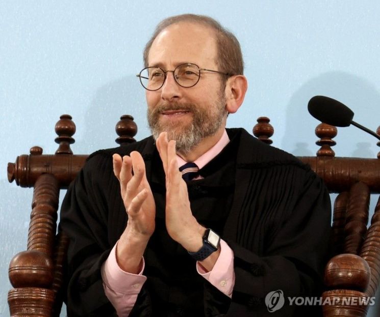 앨런 가버 하버드대 총장. 연합뉴스