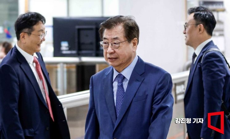 [포토] 서훈 전 국가안보실장, 서해 공무원 피격사건 1심 속행공판 출석