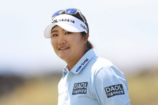 유해란 선두 질주…'시즌 첫 우승 GO'