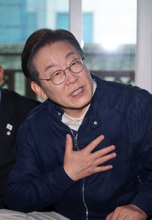민주 초선모임 "조희대 탄핵"…이재명 "당이 국민 뜻 맞게 처리"