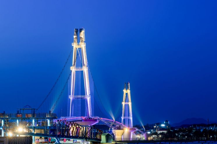 'Lee Chanwon to Perform, Yeoju Vibrates'... The 37th Yeoju Ceramic Festival Heats Up