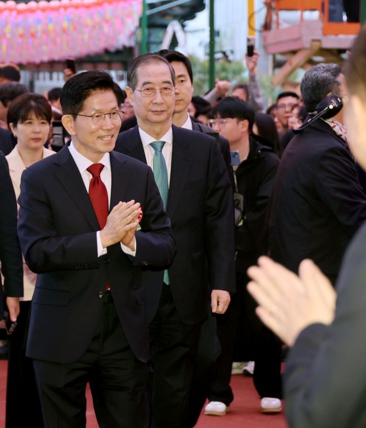 국힘 의원들, 의총 개최 요구…김문수에 단일화 압박