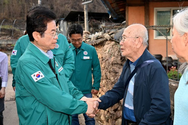 경북 산불 재난폐기물 154만톤 처리비용 1381억원 국비 지원…공장 폐기물 2만7000톤도 신속 처리