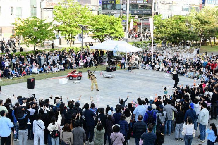 '안산국제거리극축제' 성료…사흘간 54만명 참가