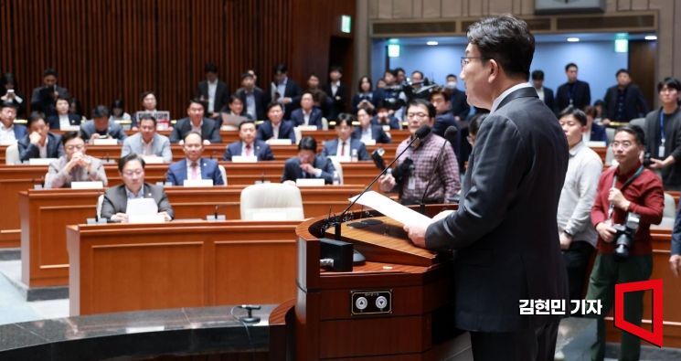 [포토] 권성동, 김문수에 "오늘 단일화 로드맵 확정해달라"