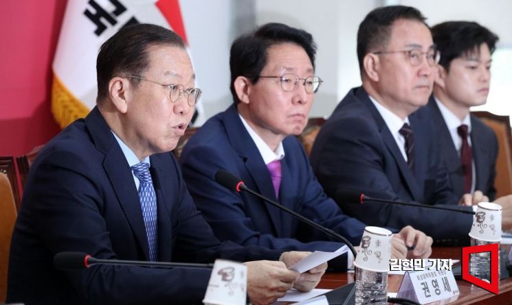 [포토] 권영세 "단일화 반드시 성사돼야...책임 모두 내가 질 것"