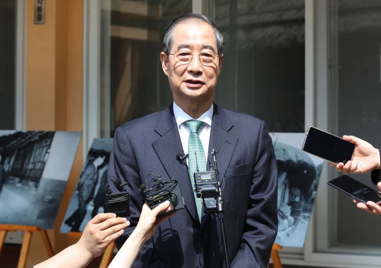 한덕수, 김문수 겨냥 "단일화 약속 지켜라…기본적 예의도 없어"
