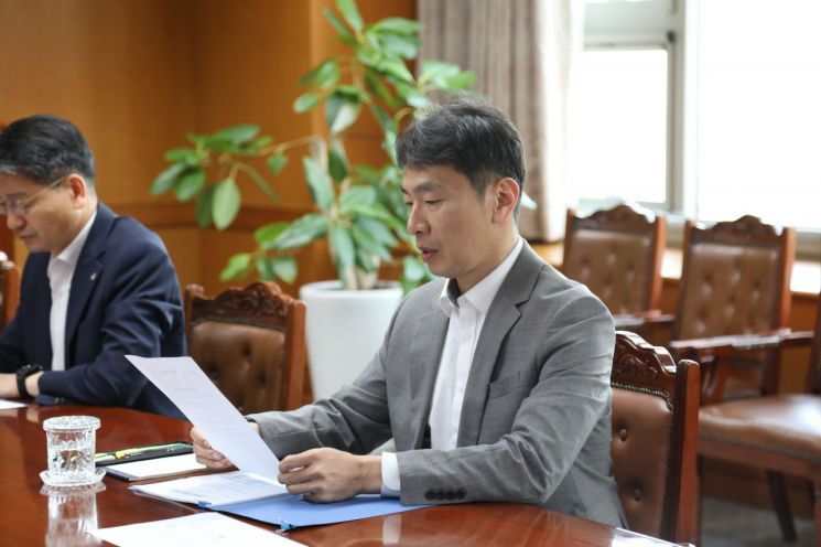 이복현 "롯데손보 일방적 콜옵션 행사…심각한 우려"