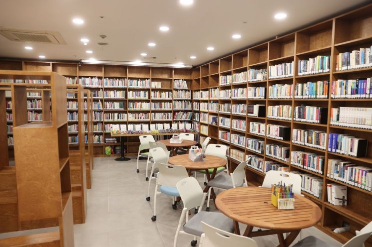 광명 '심포니이연 작은도서관' 리모델링 마치고 재개관
