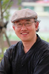 이용교 광주대 교수, 38년 200권 집필 책 '해제집' 발간