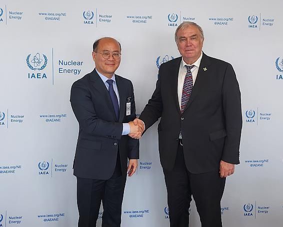 이창윤 과기정통부 차관, IAEA 사무차장 만나 SMR 협력 논의