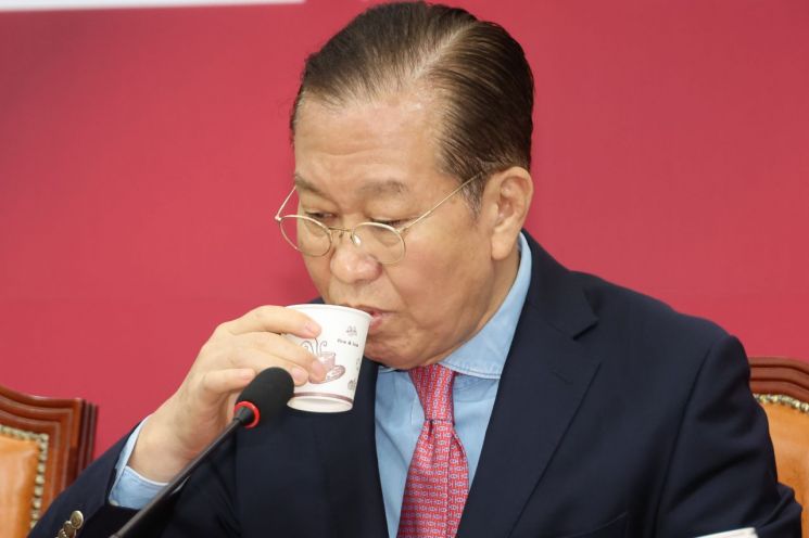 국힘 "후보 재선출 부결…김문수 대선후보 자격 회복"