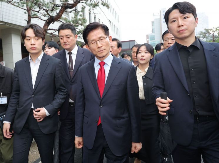 국힘 "후보 재선출 부결…김문수 대선후보 자격 회복"