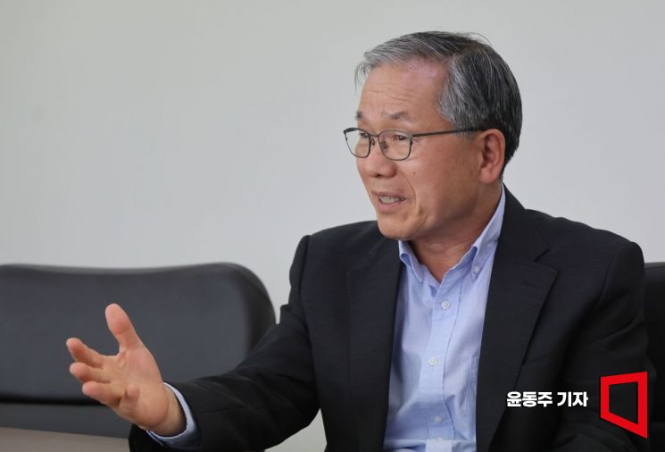 이재훈 에코프로파트너스 대표가 아시아경제와 인터뷰를 하고 있다. 윤동주 기자