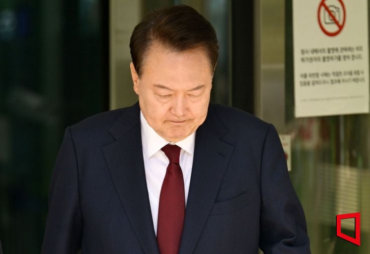 민주, '윤석열 탈당'에 혹평 쏟아내…"참으로 후안무치"