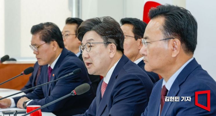 [포토] "대법관 엽기 인격살인" 권성동, 이재명식 독재 신호탄