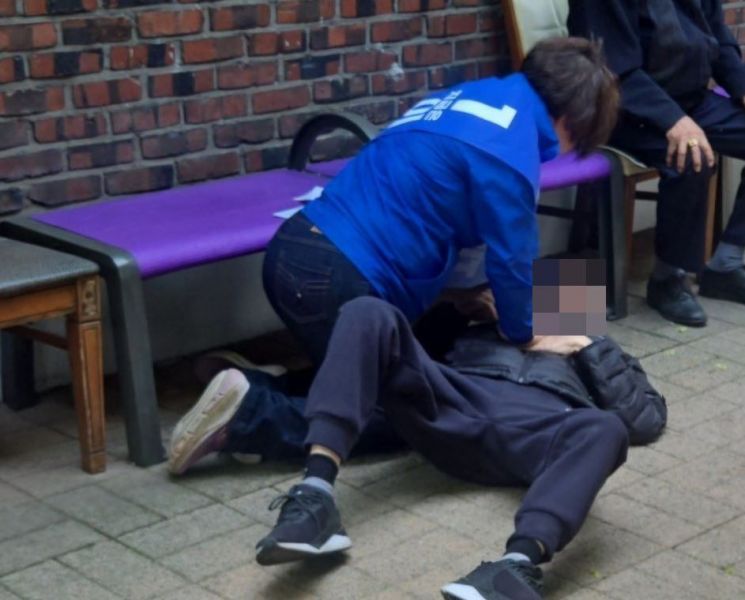 심정지 어르신 구한 선거운동원 소식에…이재명 "정치는 사람 살리는 일"