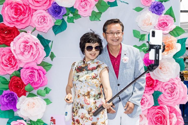 벚꽃엔딩? 이제는 장미…영등포구, 장미마을 축제 개최