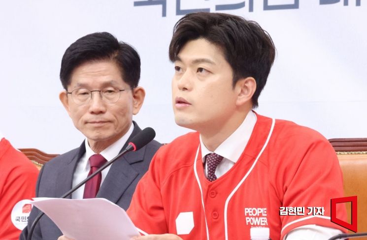 [포토] 국민의힘 중앙선대위, 발언하는 김용태 공동선대위원장
