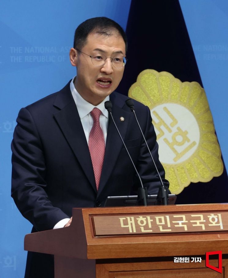 [포토] 김상욱 "이재명이 가장 보수다운 후보…국가통합 이끌 적임자"