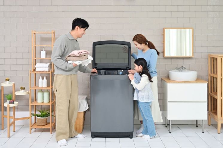 '통돌이 세탁기'에도 AI 기능을…삼성전자 'AI 통버블 세탁기' 출시