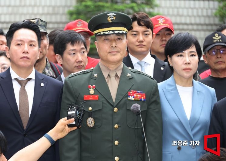 [포토] 2심 준비공판 출석, 기자회견 연 박정훈 대령
