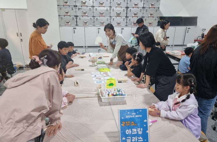 부산과학체험관이 주말 메이커 체험 ‘과학누리 메이커’를 운영한다. 부산교육청창의융합교육원 제공