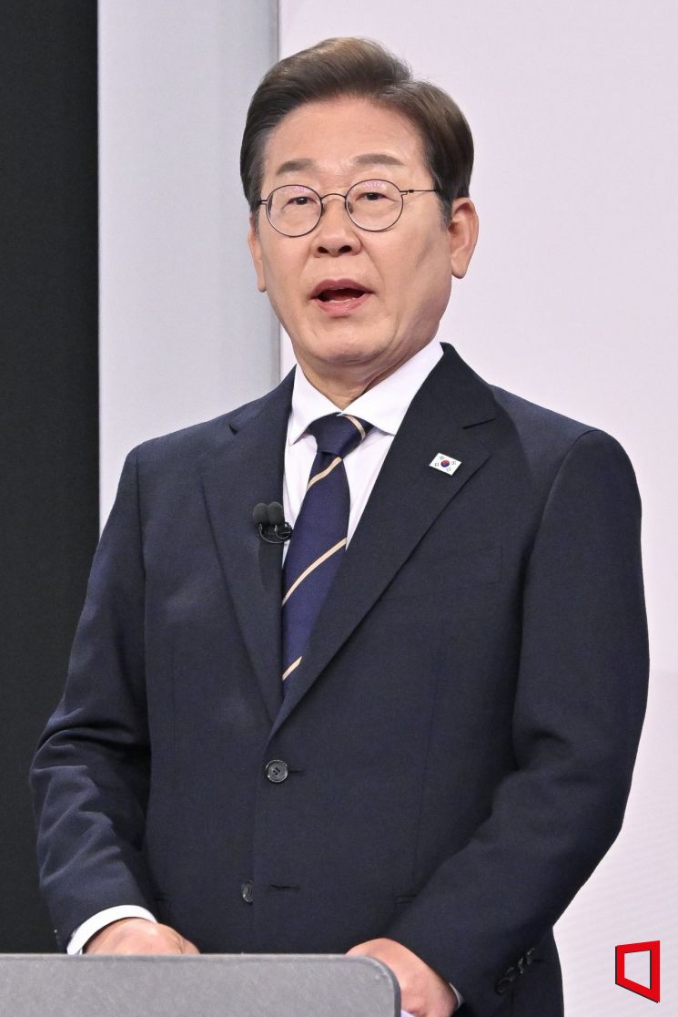 [포토] 이재명 “불경기 정부 역할 필요...가능한 범위 추경”