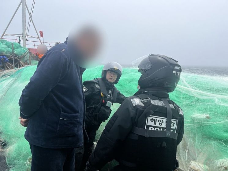 목포해경, 제한조건 위반 중국어선 적발