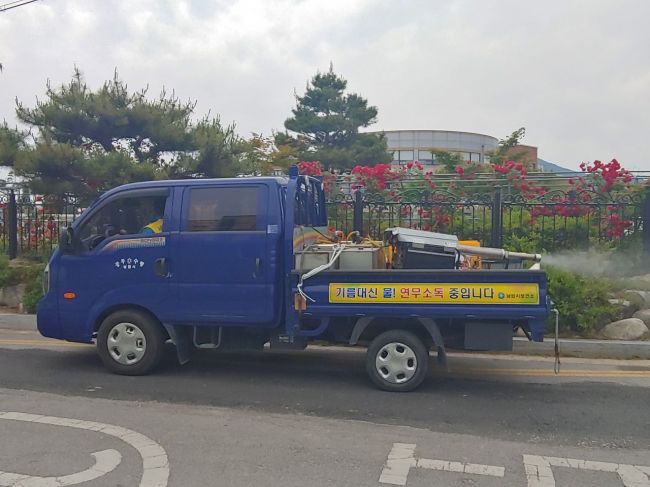 남원시보건소가 이달 중순부터 위생 해충 취약지역에 본격적인 하절기 집중 방역소독을 실시한다. 남원시 제공