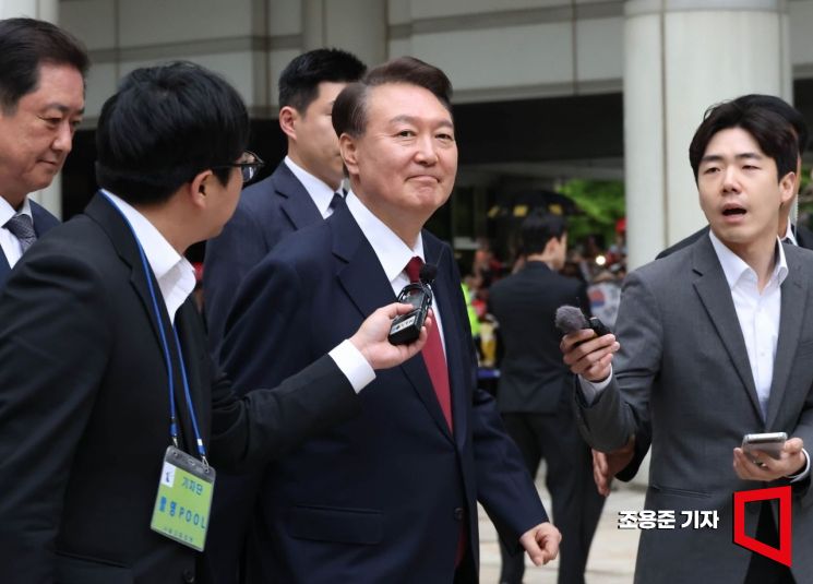 [포토] 4차 공판 마친 윤석열 전 대통령