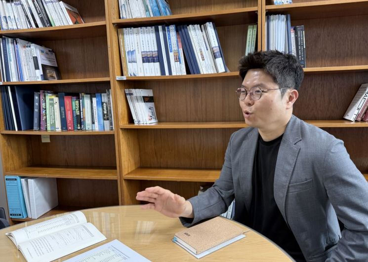 "저출생으로 노동 재배치 어려워…직업능력·고등교육 강화해야"[이슈인터뷰]