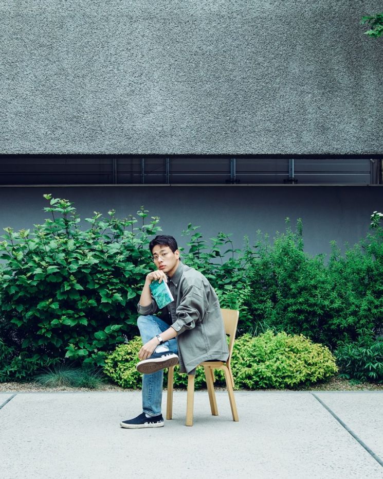 김금희 '첫 여름, 완주', 성수동 'LCDC SEOUL서 북토크'...배우 박정민 사회
