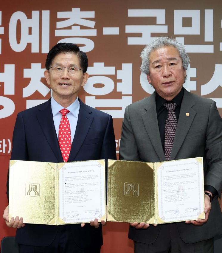 김문수 "10분 문화 생활권 조성...K-콘텐츠 세액공제 신설"