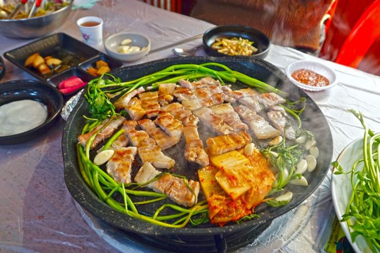 미나리삼겹살(기사 이해를 돕기 위한 사진). 경주문화관광 캡처