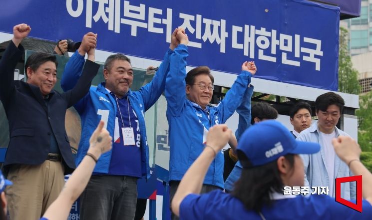 [포토] 고양에 뜬 이재명 후보