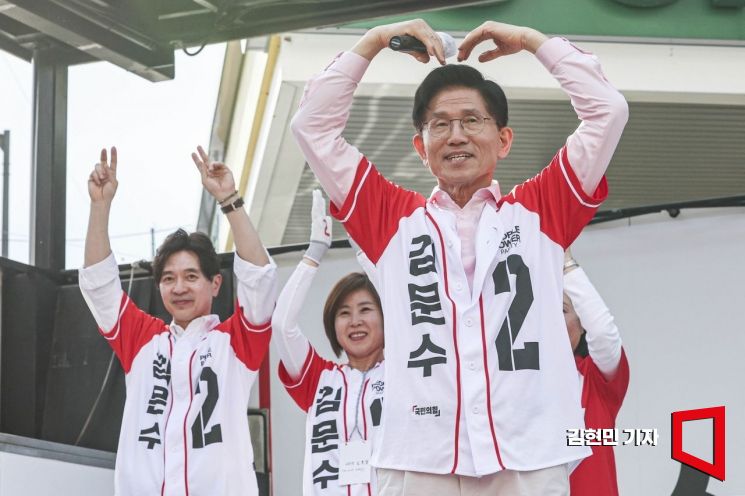 '수비형' 이재명·'공격형' 김문수·'둘 다 때리기' 이준석